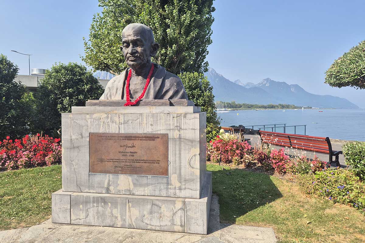 buste de Mahatma Gandhi à Villeneuve