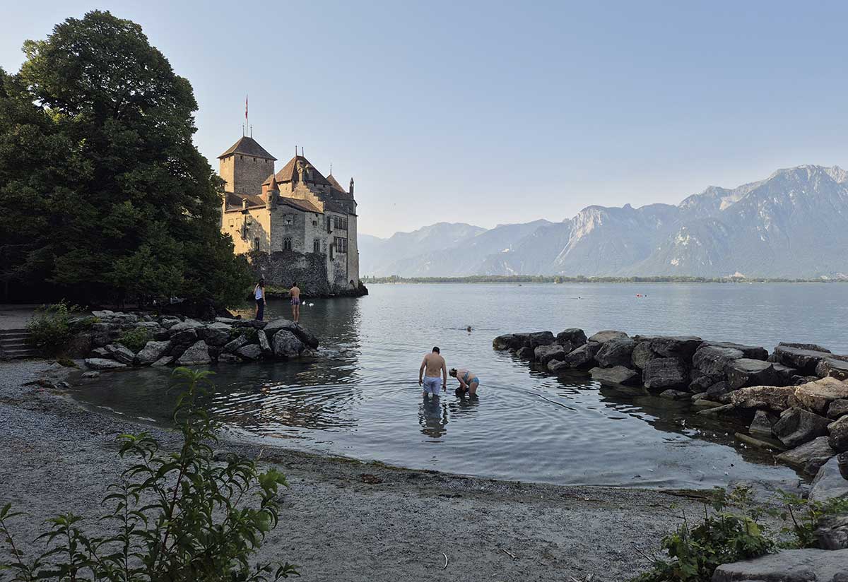 La plage du Château de Chillon