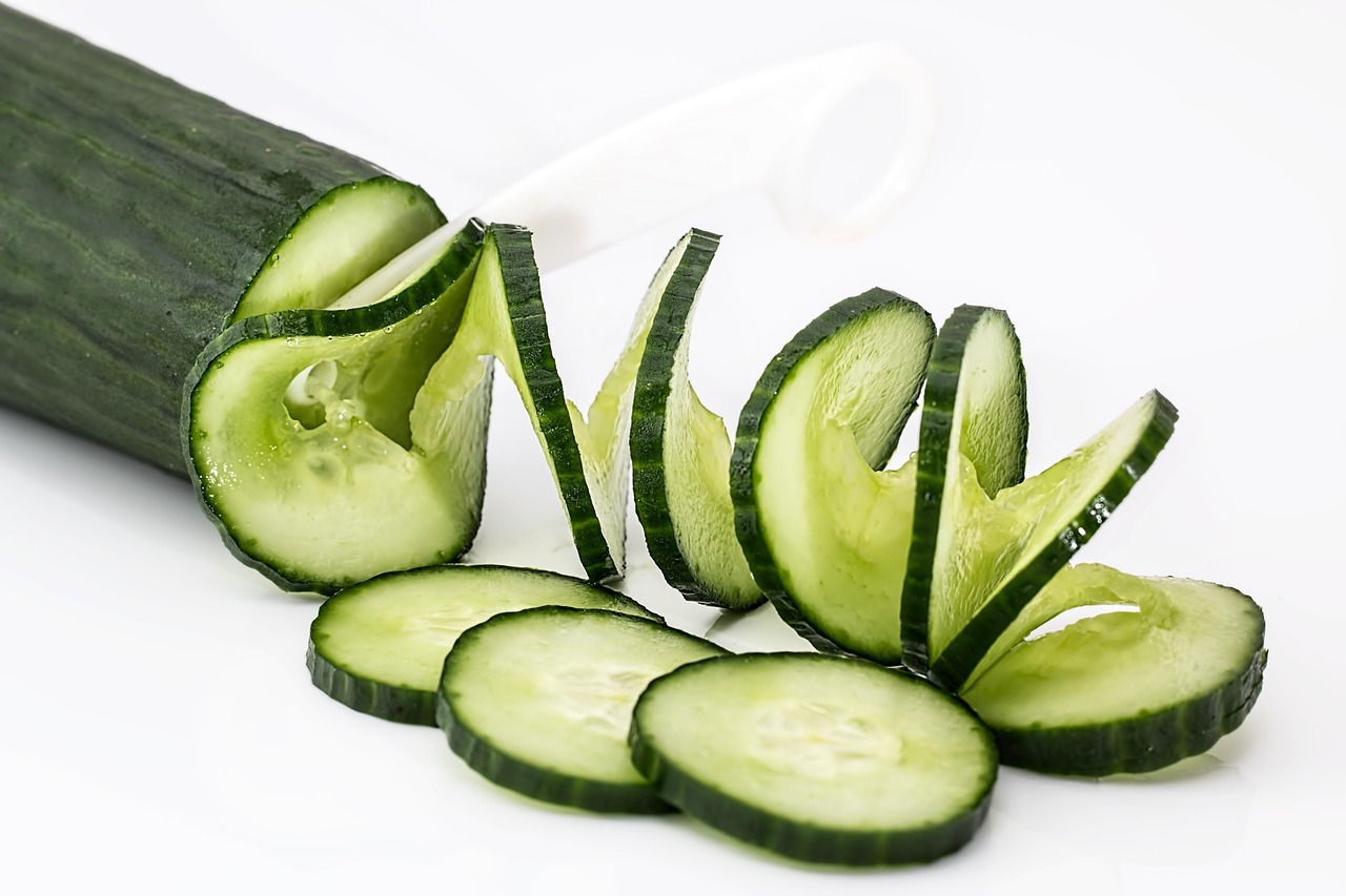 Les bienfaits santé, minceur et beauté du concombre : le super aliment de l’été à adopter sans hésiter