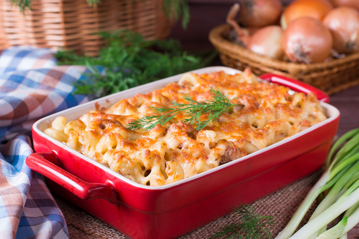 Gratin de macaronis au jambon : le coup de cœur intemporel des repas en famille