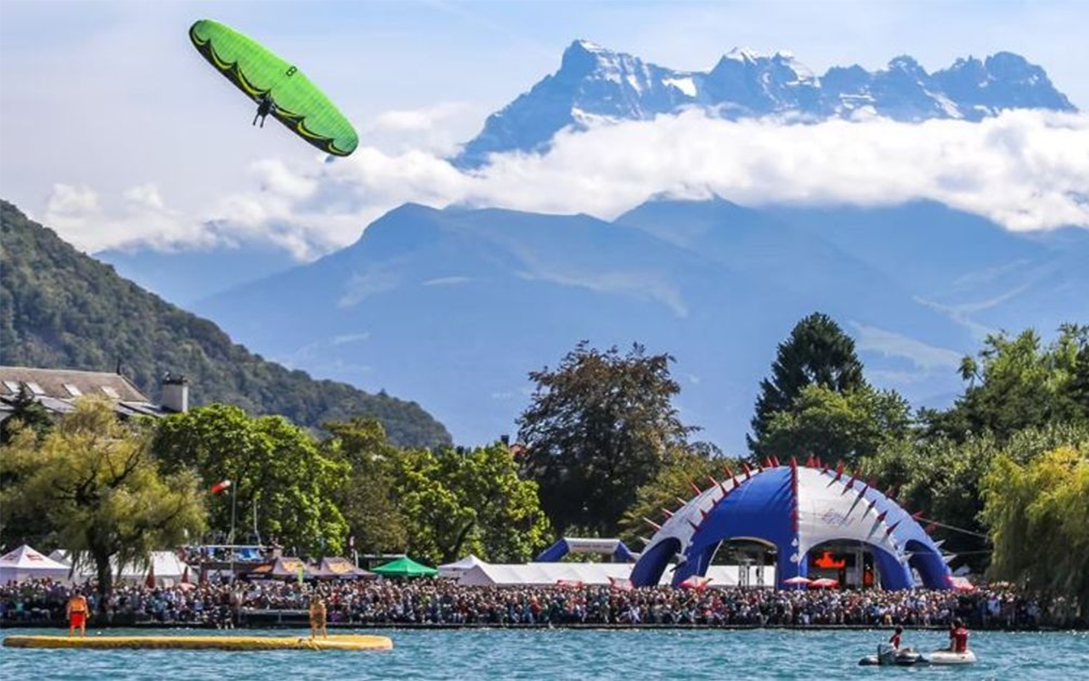 Acro Show 2025 à Villeneuve : vivez le plus grand show aérien de Suisse romande